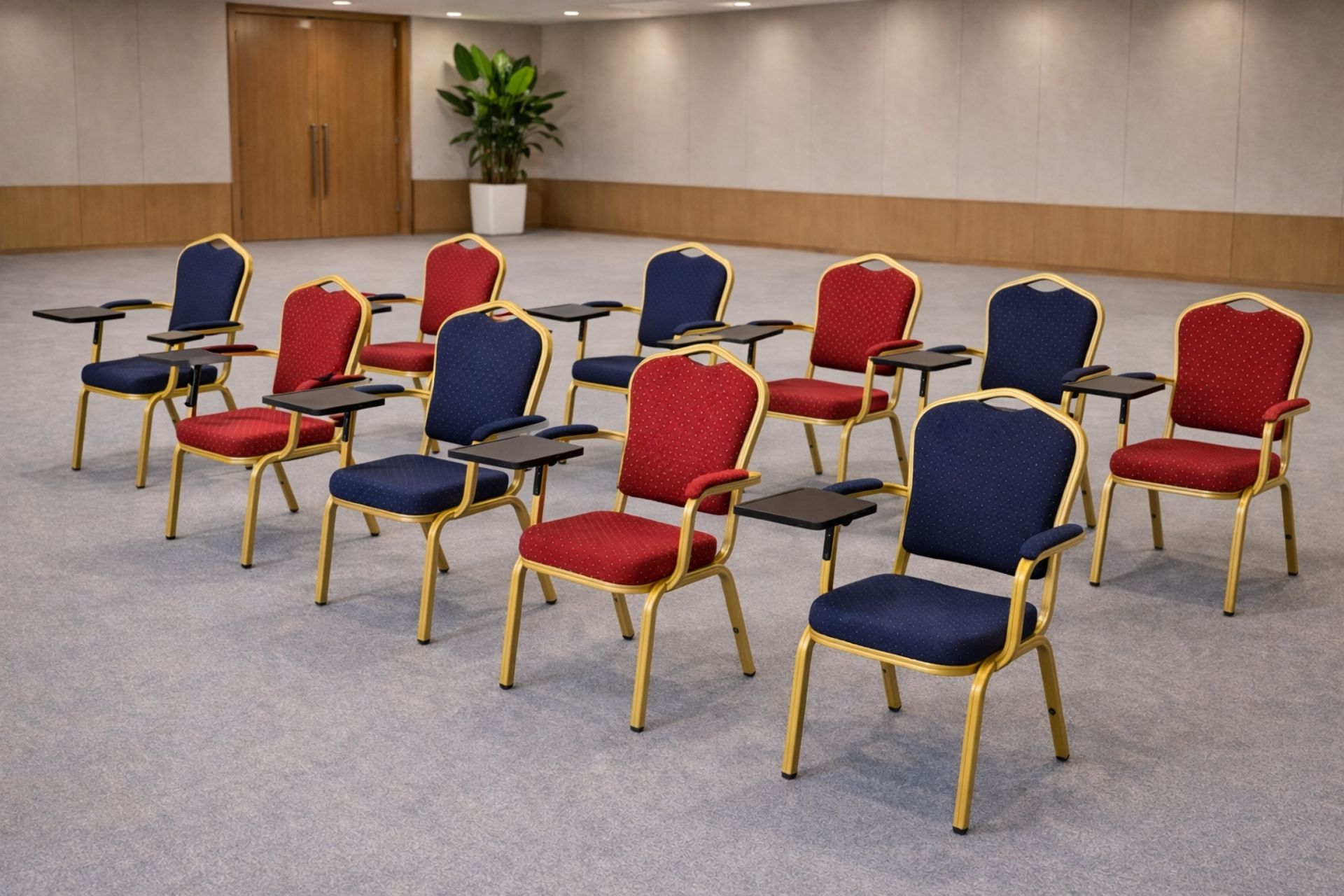 Hilton Konferans Sandalyesi