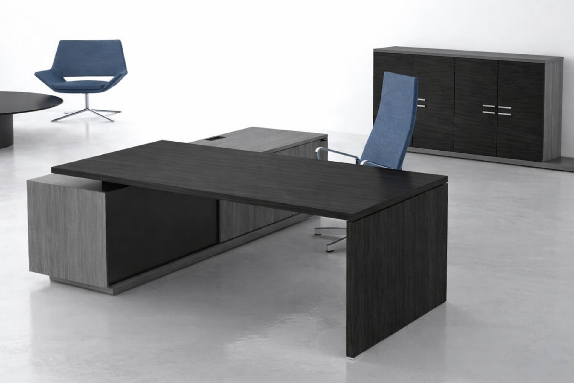 M Too Yönetici Masası